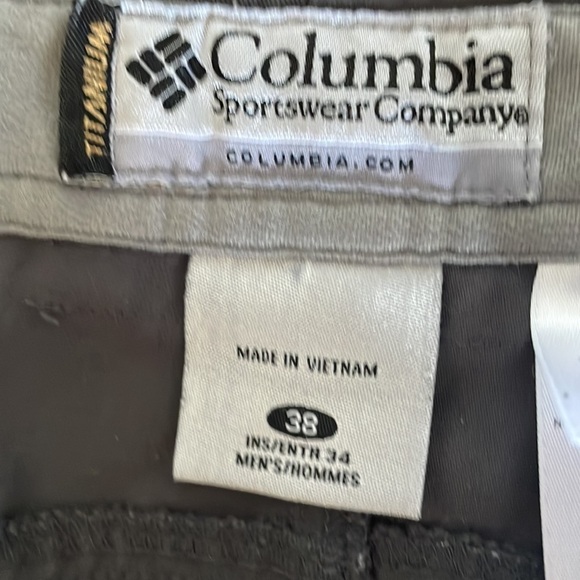 Columbia Titanium Nylon cargo Pants Size 38 - Picture 6 of 12